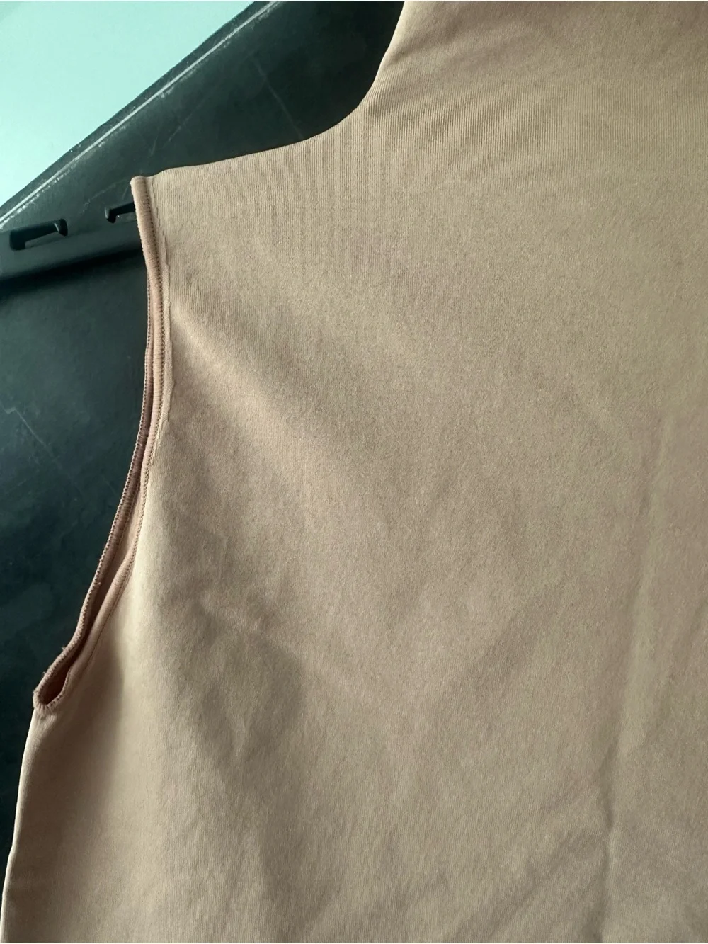 SKIMS Sleeveless Mock Neck Bodysuit - Tan